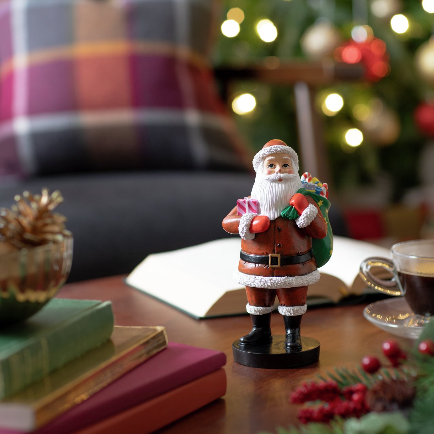 Argos Home Resin Santa Christmas Decoration