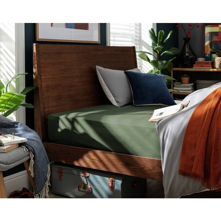 Habitat Cotton Rich 180 TC Plain Green Fitted Sheet - King 0