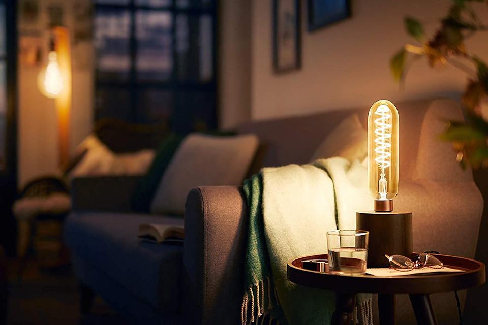 Philips LED Filament E27 6.5W (40W) Dim Giant Bulb - Gold.
