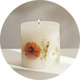 Argos Home Scented Inclusion Candle - Honey & Sandalwood.