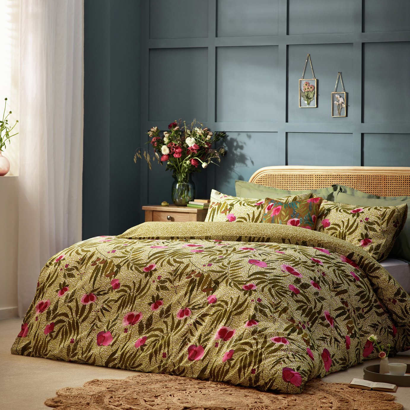 Wylder House of Bloom Poppy Green Bedding Set - Double