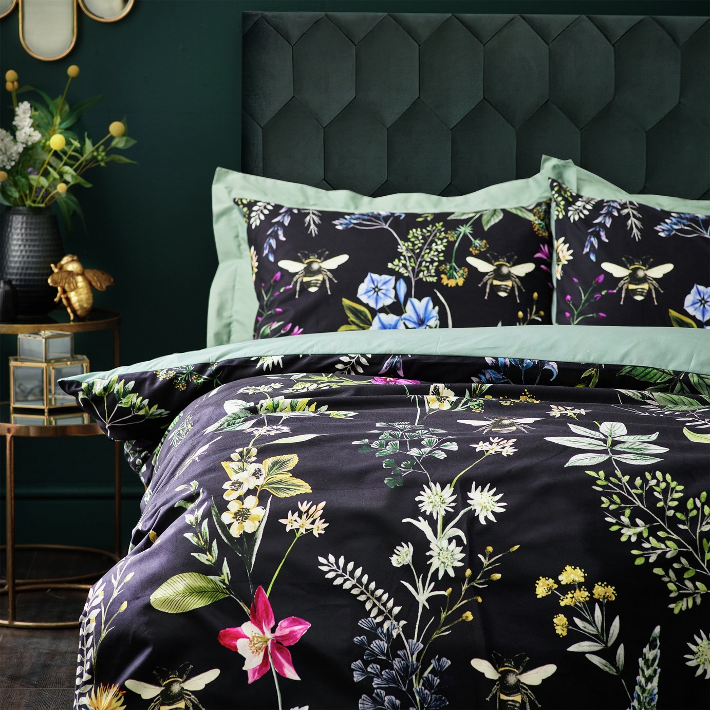 Wylder Midnight Bee Black Bedding Set - Double