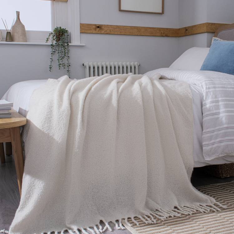 Habitat Faux Mohair Throw - Cream - 125x150cm 0