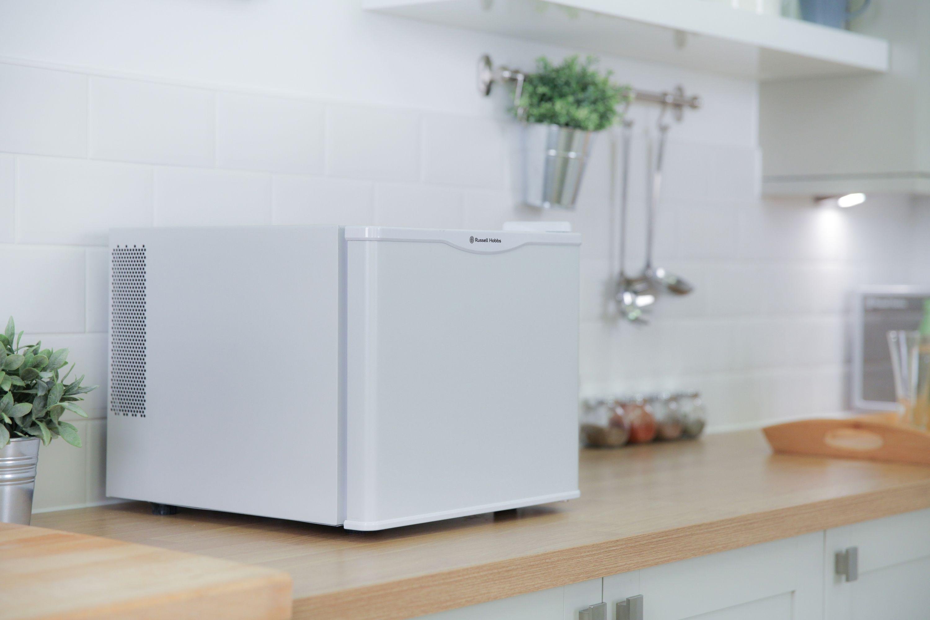 Russell Hobbs RHCLRF17 Tabletop Cooler Reviews