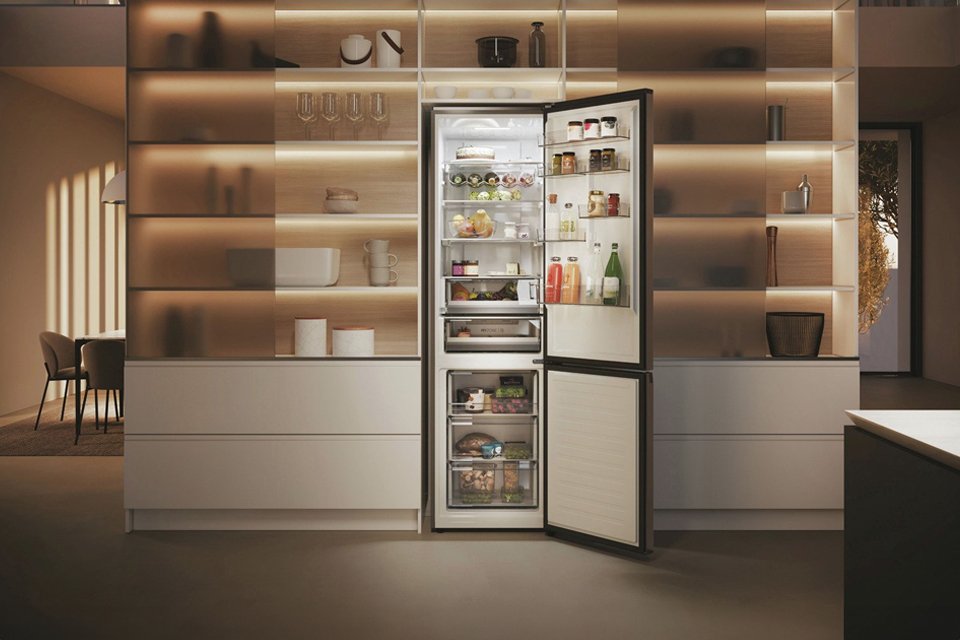 Samsung RH69B8931S9 Fridge Freezer in steel finish placed in a kitchen.