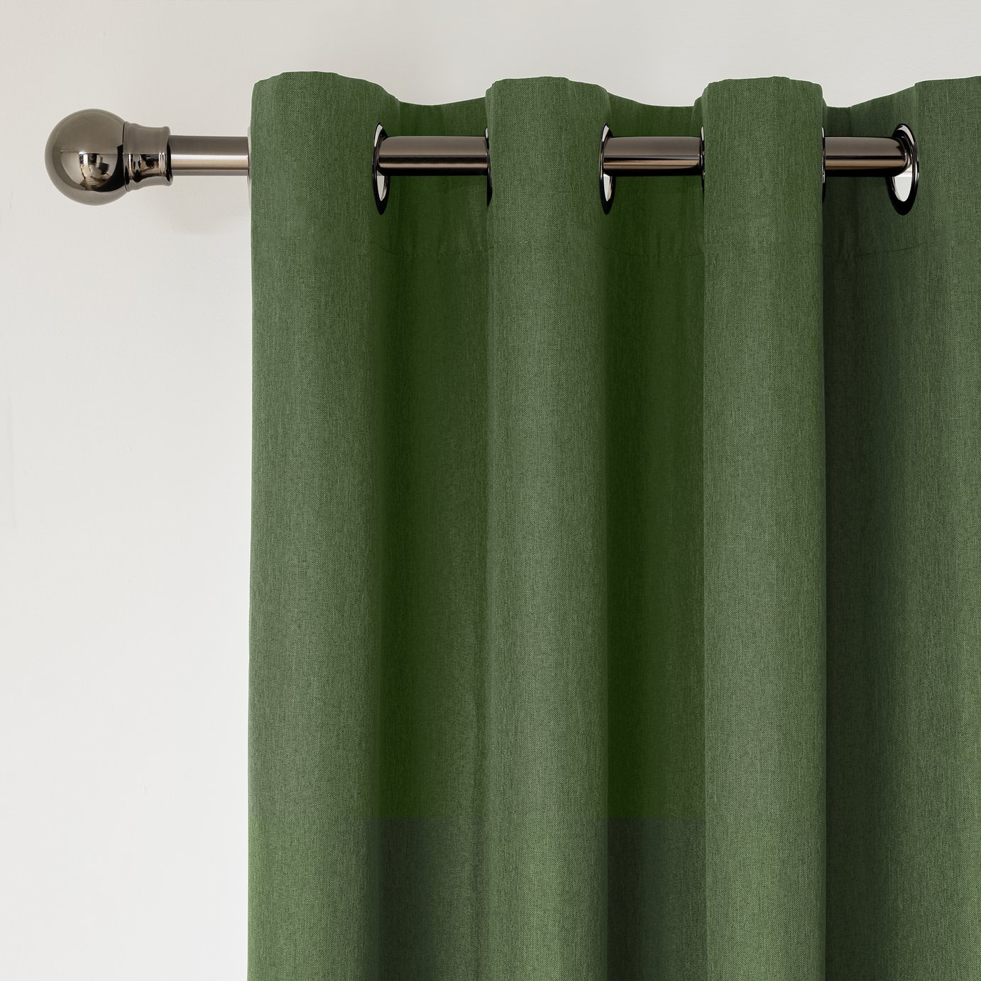 Argos Home Plain Blackout Eyelet Curtain - Green