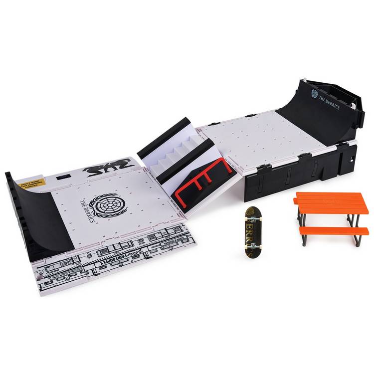Tech Deck Transforming Finger Skateboard Park Playset 0