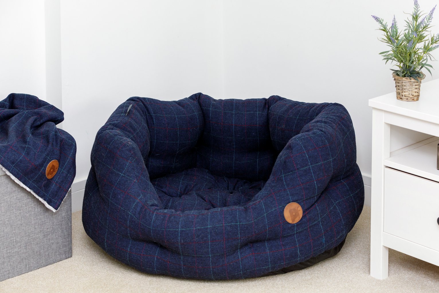 Petface Midnight Blue Tweed Oval Dog Bed - Medium