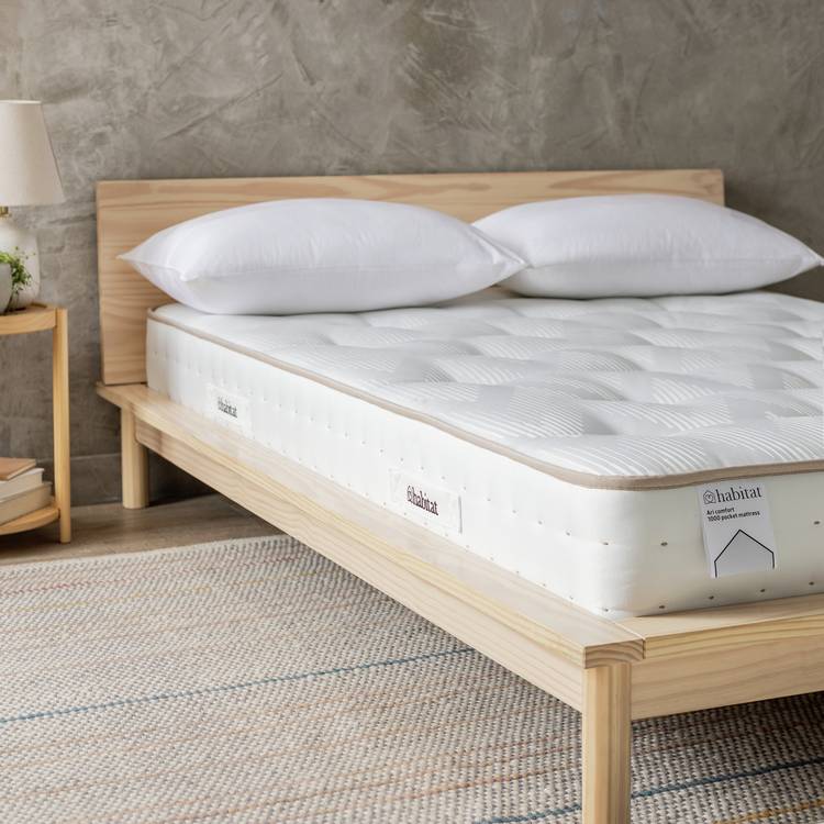 Habitat Ari Natural 1000 Pocket Comfort Mattress - Single 0