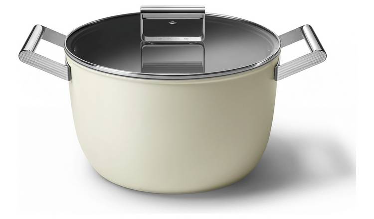 Smeg 7.7 Litre Non Stick Aluminium Casserole Dish - Cream