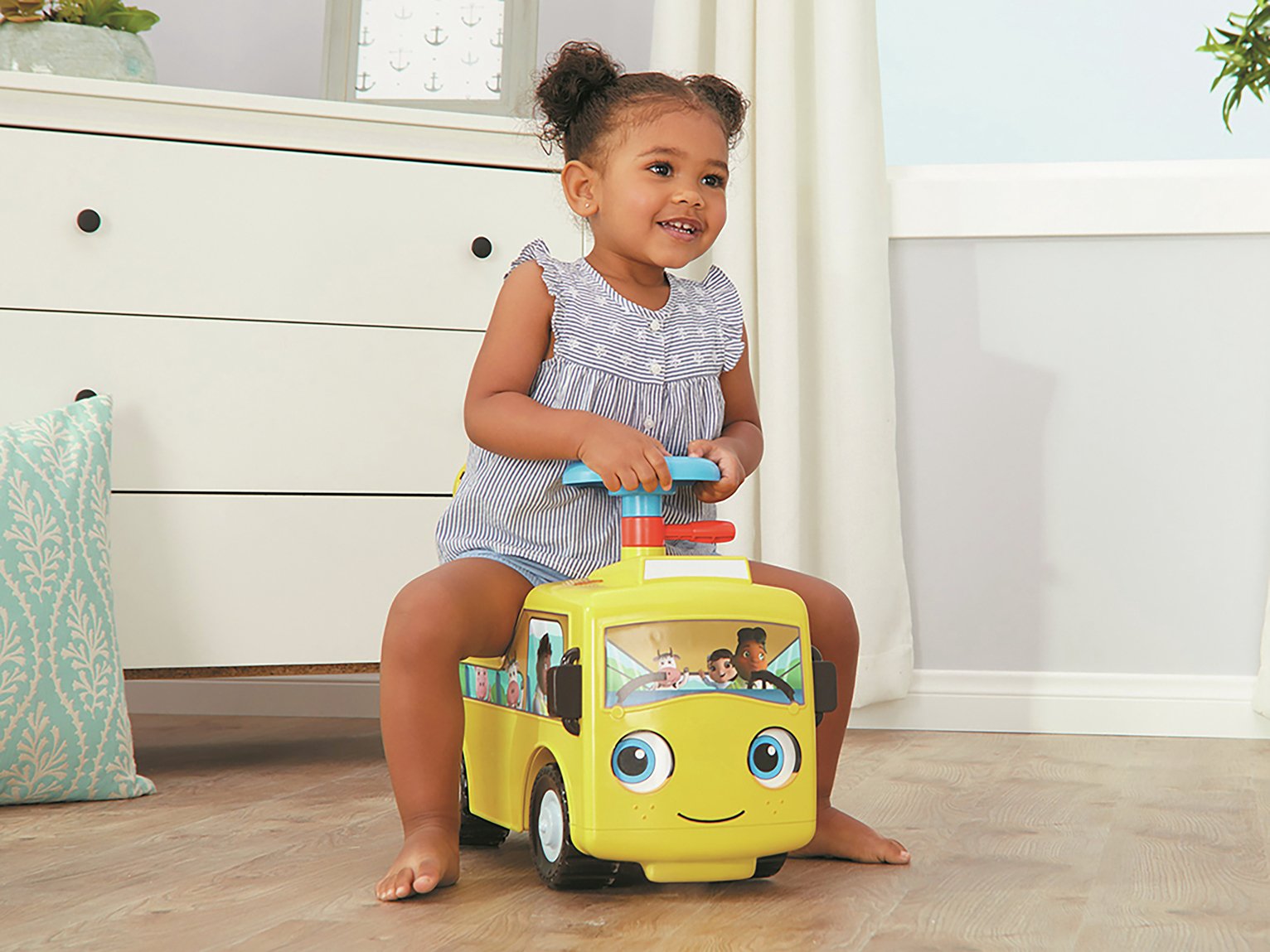 Little Tikes Little Baby Bum Wheels on the Bus Scoot Review