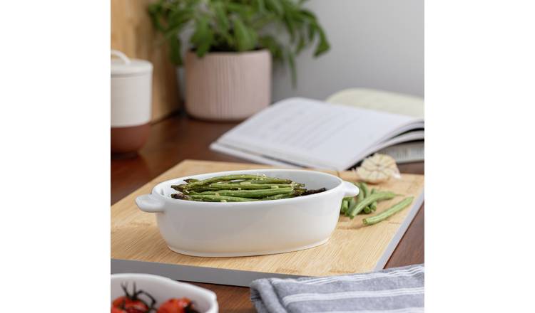 Habitat Riko 21cm Small Porcelain Oval Roaster