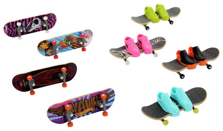 Hot Wheels Skate Fingerboards & Skate Shoes Multipack Assortment