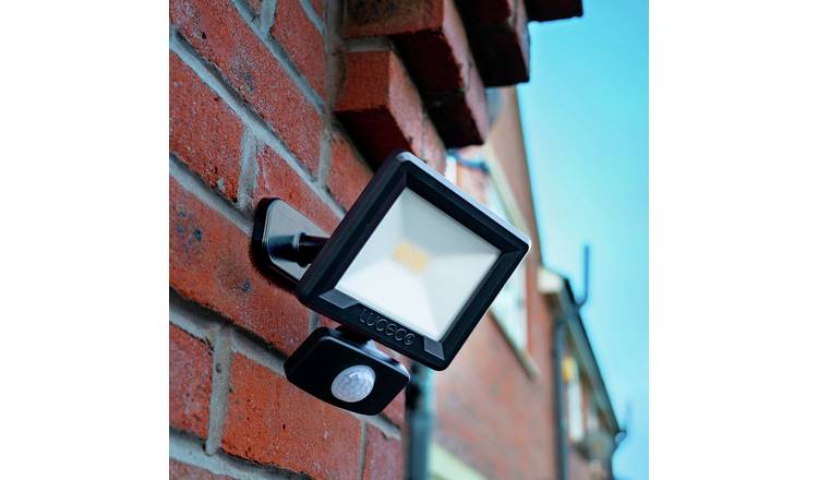Luceco Essence 10 W PIR Floodlight 