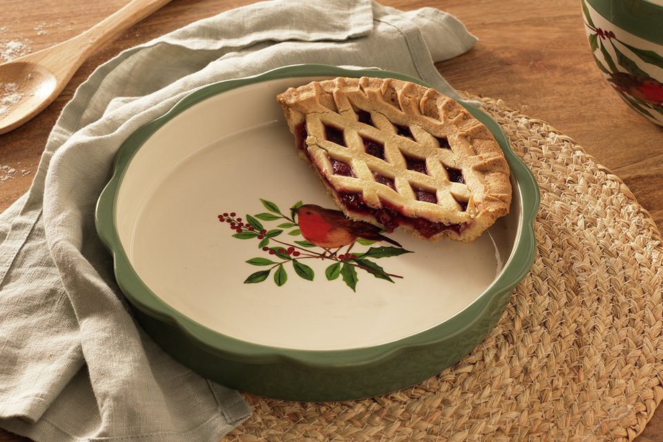 Cookware. Includes roasting dishes, saucepans, casserole pots and more.