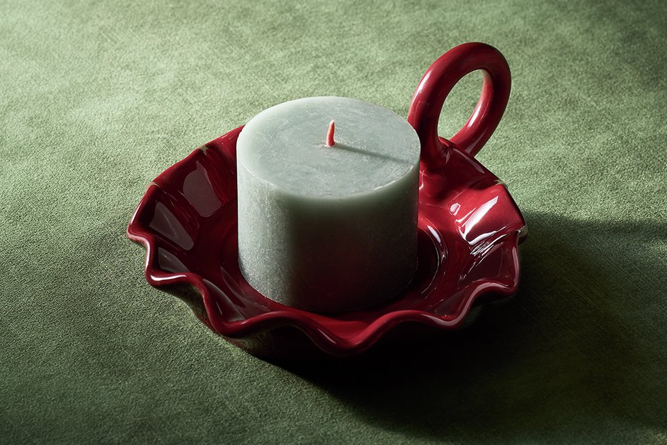 Habitat Wavy Red Candle Plate With Handle.