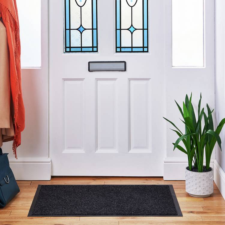 Argos Home Washable Dark Grey Short Pile Doormat - 90x60cm 0