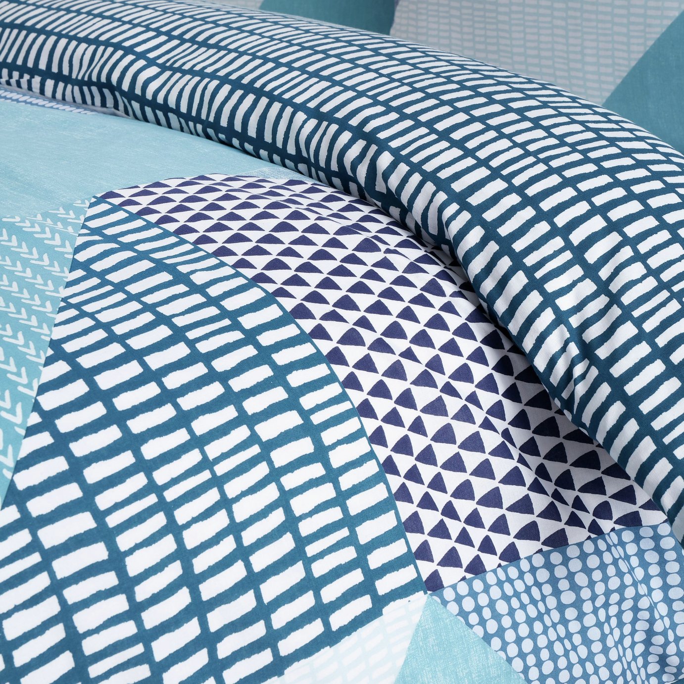 Catherine Lansfield Geometric Grid Set dekbedovertrek 160 x 200 50 x 80 cm
