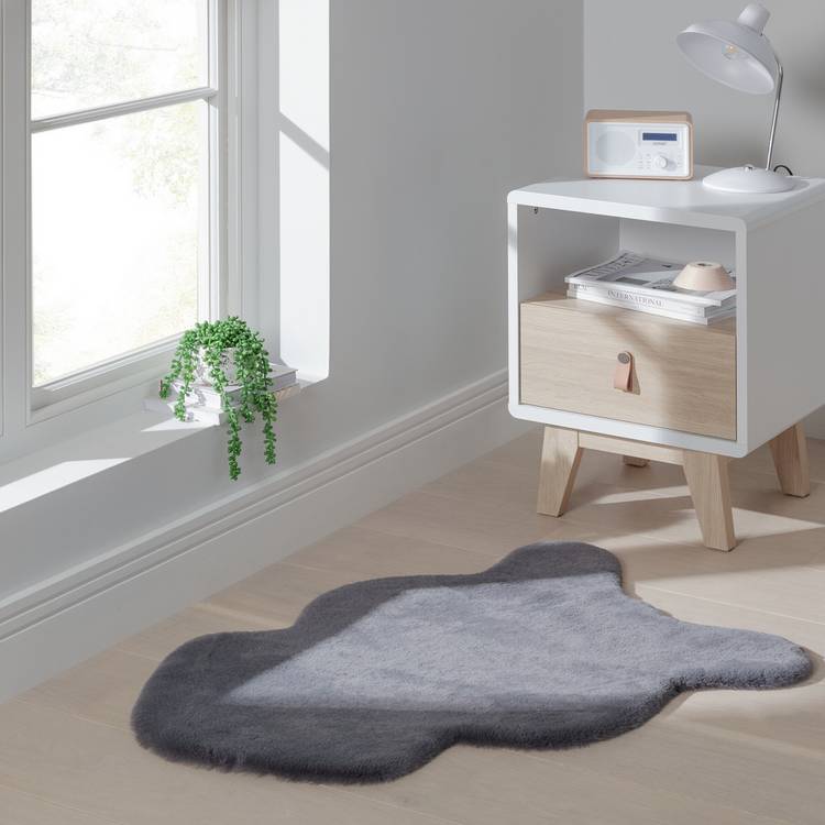 Argos Home Supersoft Faux Fur Grey Shaggy Rug - 90x60cm 0