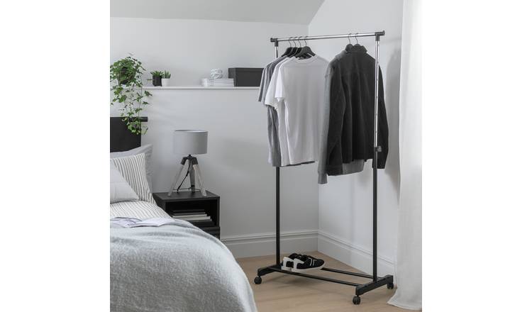 Extendable clothes best sale rail argos