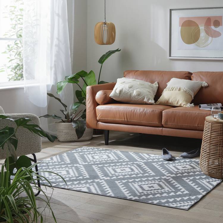 Argos Home Global Geometric Grey Cut Pile Rug - 170x120cm 0