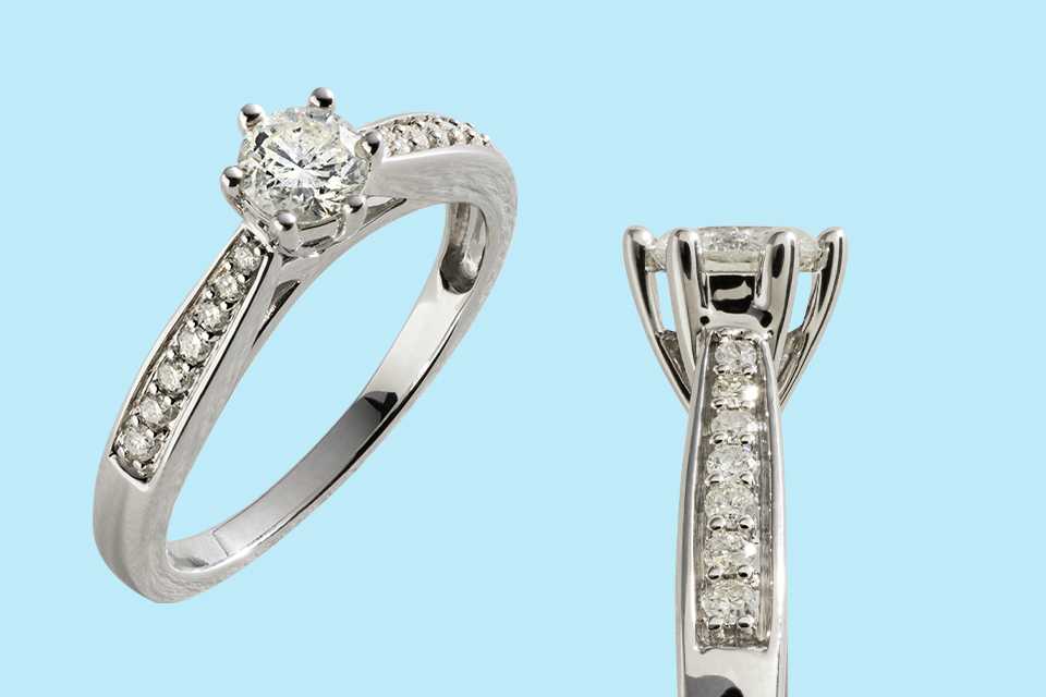 Revere 9ct white gold 0.50ct diamond solitaire Ring in N size.