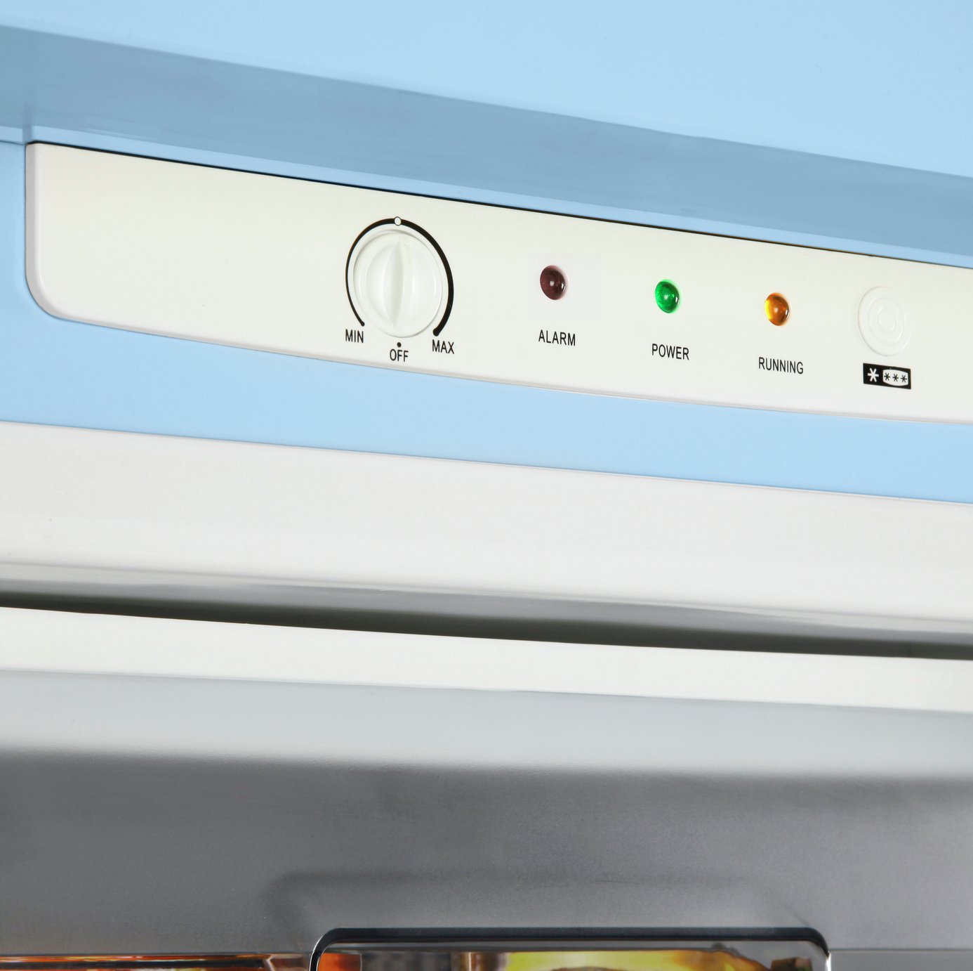 Swan SR11040BLN Retro Tall Freezer Reviews