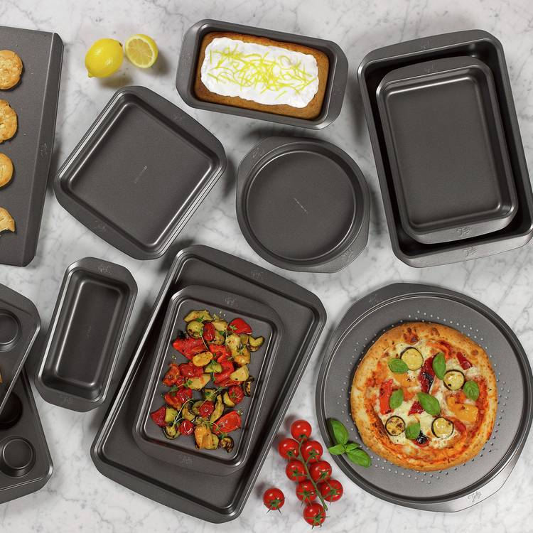 Tala 20cm Sandwich Tin with Loose Base 0