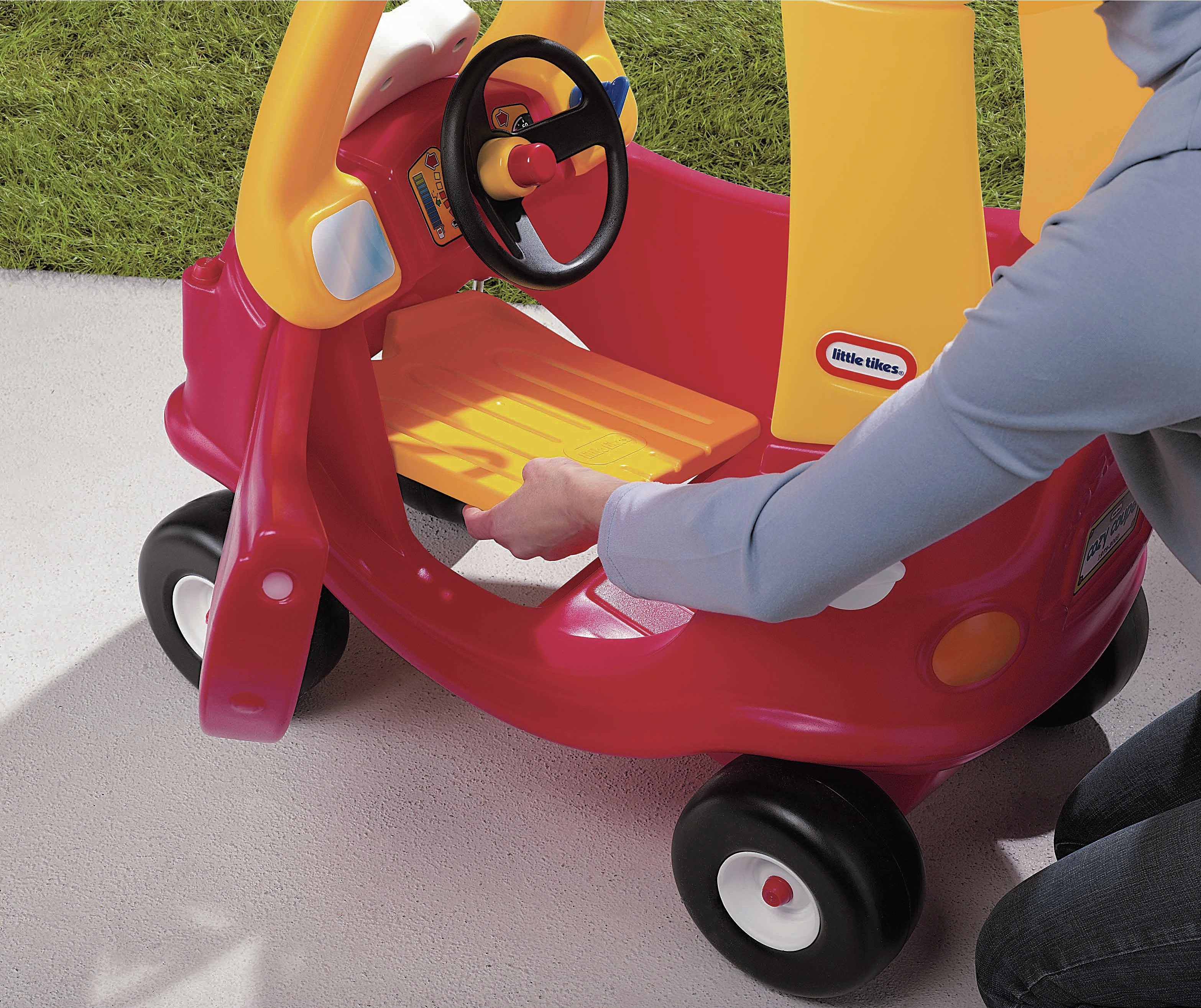 little tikes cozy coupe petrol pump