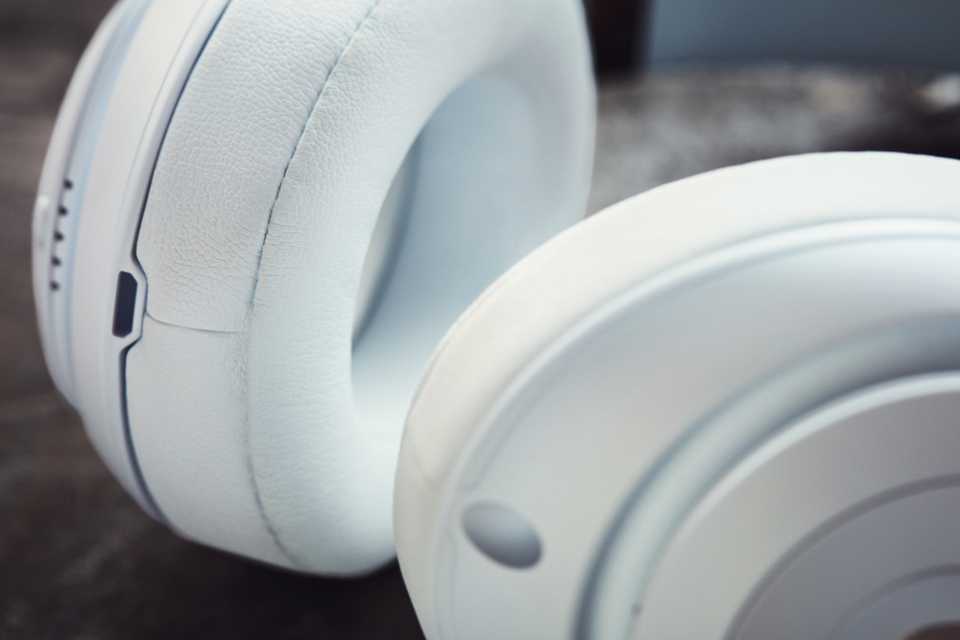 Beats studio 3 argos hotsell