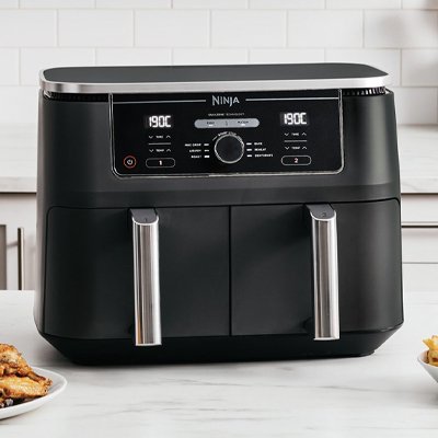 Ninja Foodi MAX Dual Zone AF400UK 9.5L Air Fryer in black.