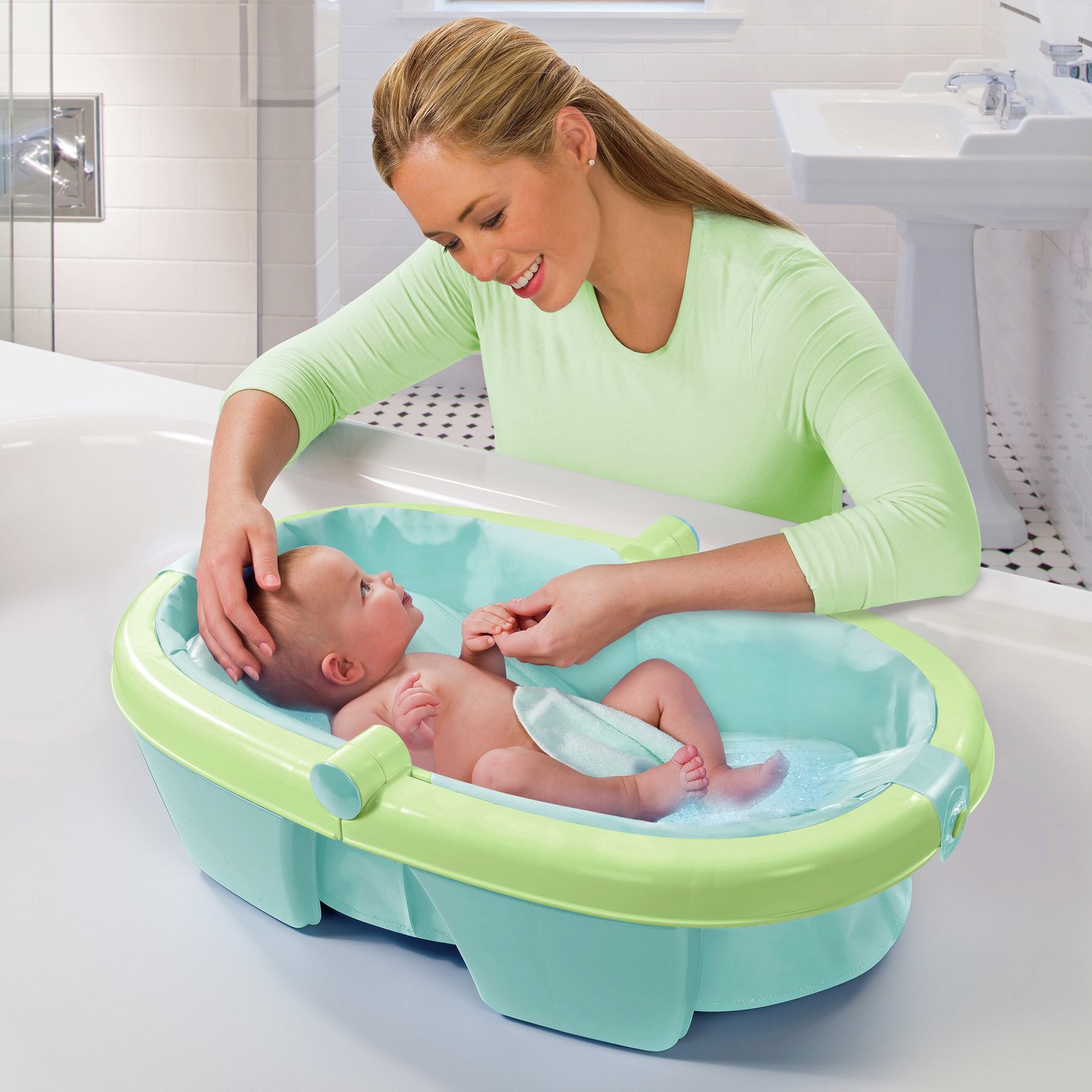 Summer Infant Newborn to Toddler Fold Away Baby Bath