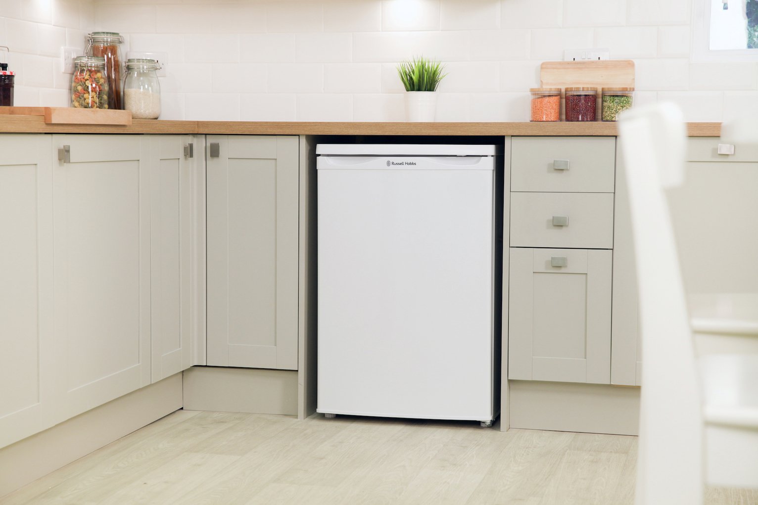 Russell Hobbs RHUCF55BB Under Counter Fridge Reviews