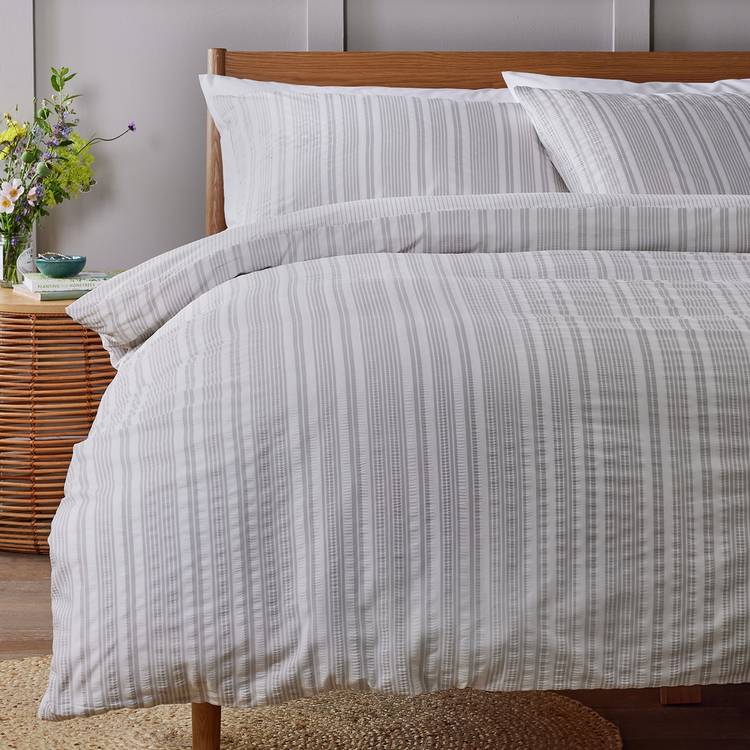 Argos Home Striped Seersucker Grey Bedding Set - Superking 0