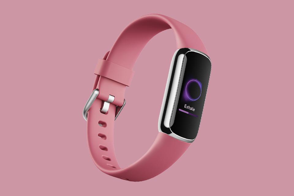 Fitbit Luxe.