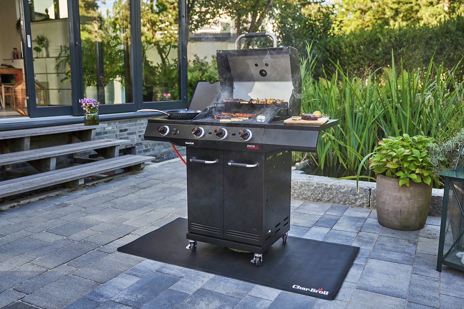 Charbroil Advantage Core 3 Burner GasBBQ