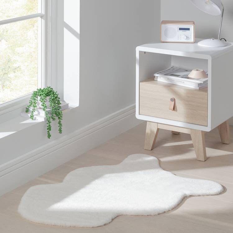 Argos Home Supersoft Faux Fur Cream Shaggy Rug - 90x60cm 0