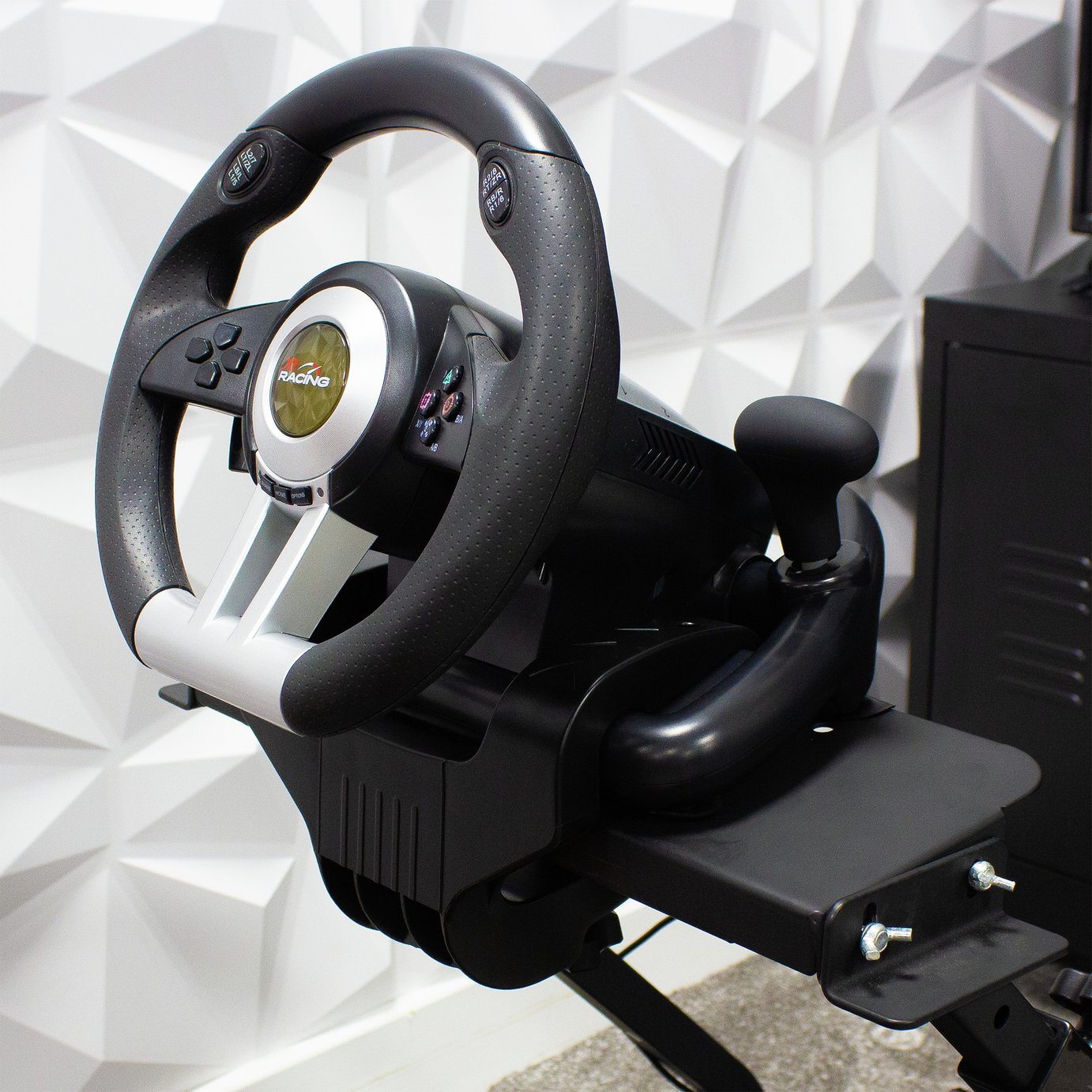 X Rocker XR Steering Wheel for Xbox One, PS4, Switch Review
