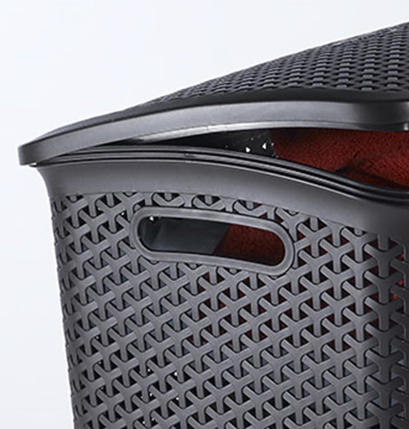 Curver 55 Litre Laundry Hamper Reviews