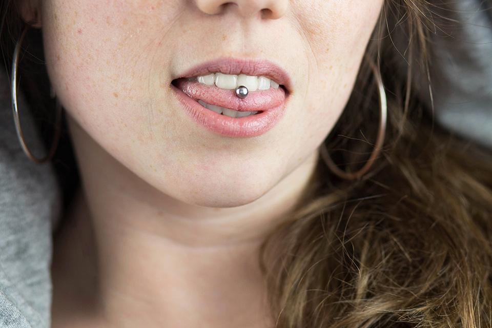 Tongue bars.