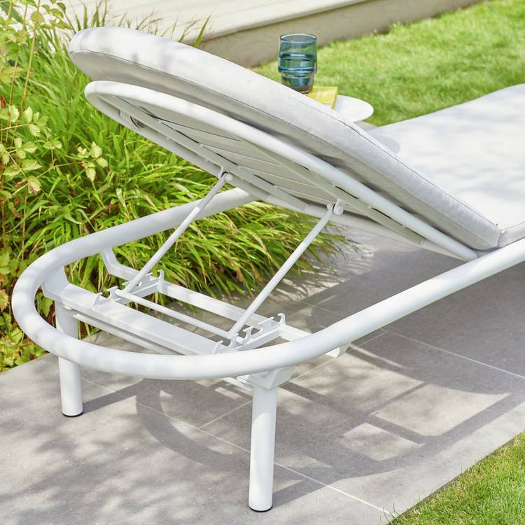 Habitat Rome Metal Sun Lounger - Beige 0