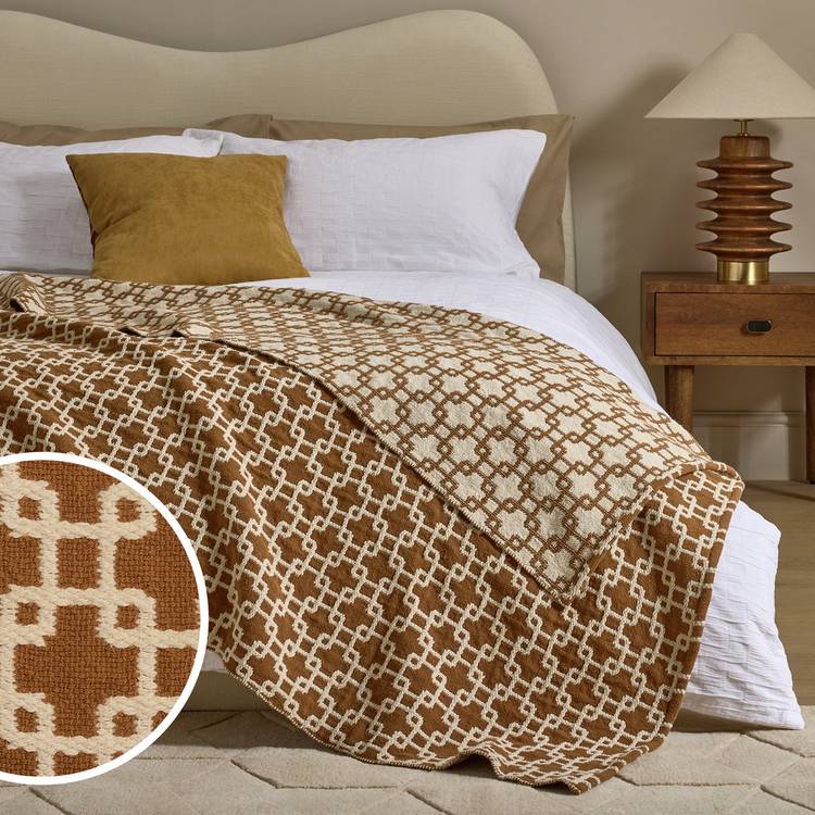 Habitat Chain Geo Woven Throw - Brown - 125x150cm 0