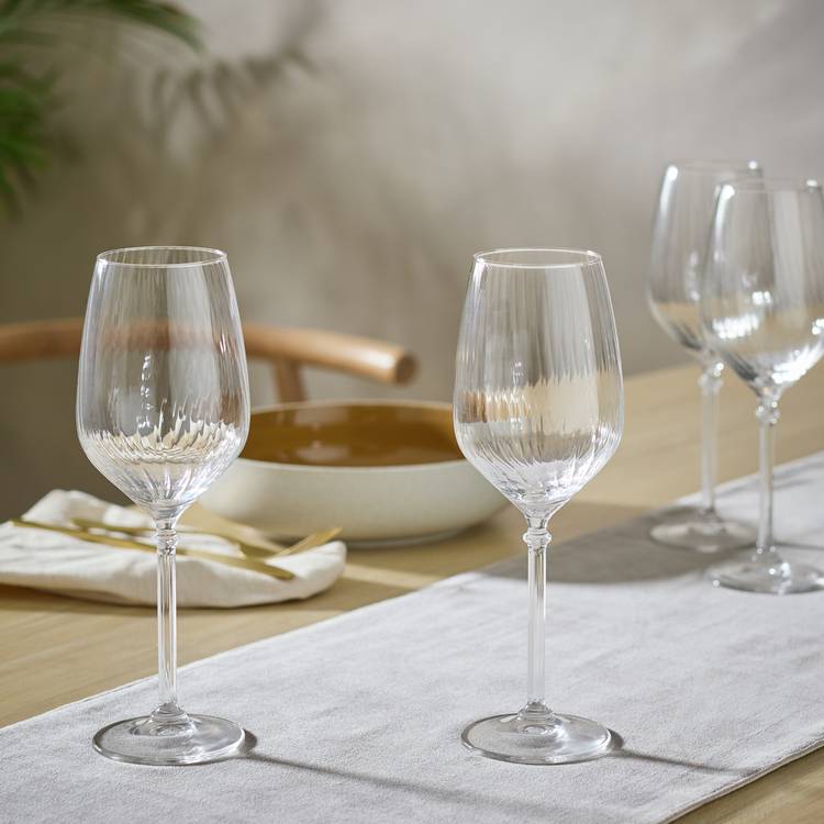 Habitat Optic White Ribbed Set of 4 Wine Glasses 0