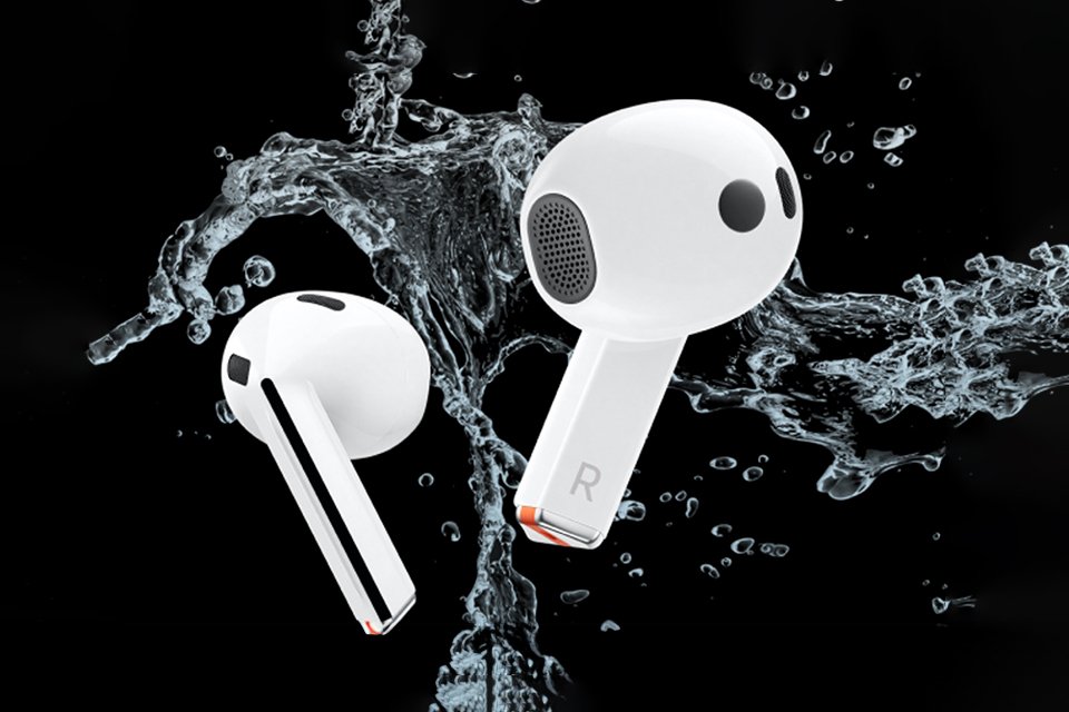 Samsung Galaxy Buds3 earbuds with water thrown against it to show water resistant.