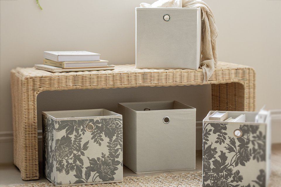 Argos Home Set of 4 Squares Boxes - Grey & Floral.