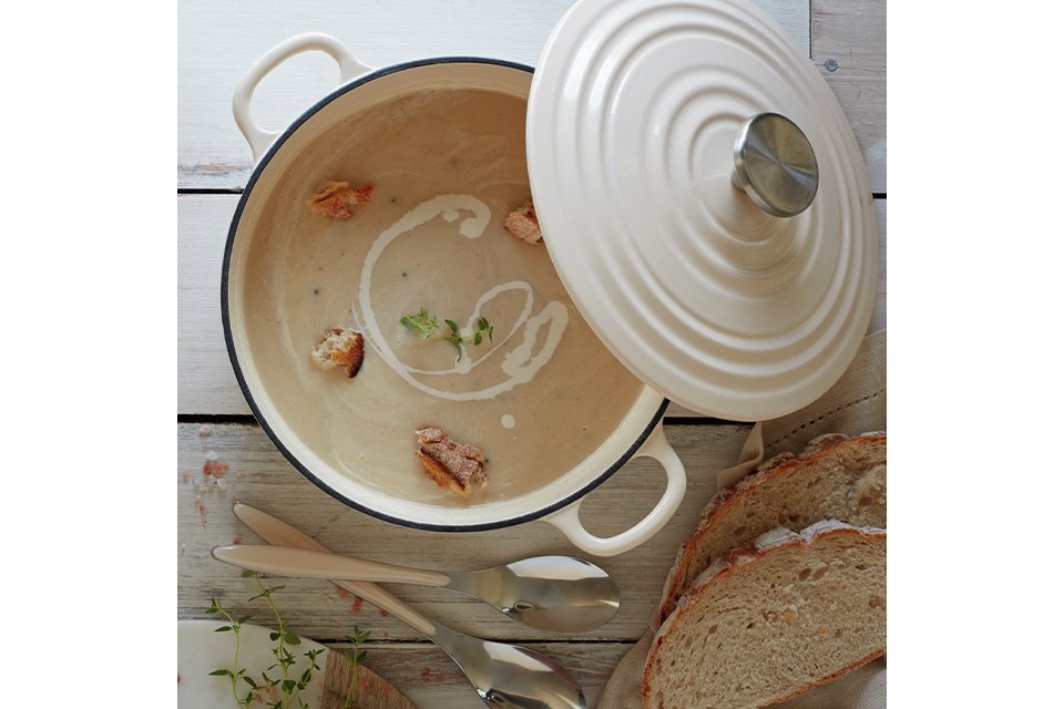 Cosy cooking season. Includes cookware, bakeware and more. Shop winter cooking.