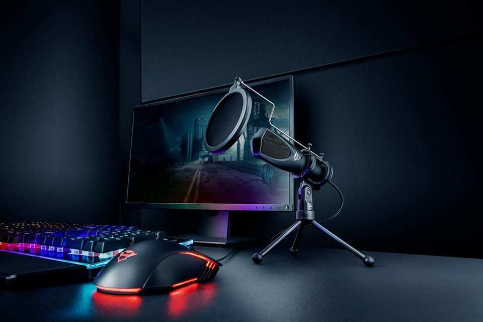 Trust GXT 232 Mantis streaming microphone.