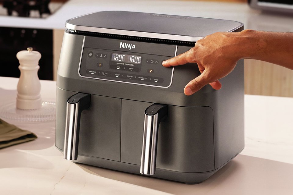 Ninja DZ300UK 7.6L Air Fryer - Grey.