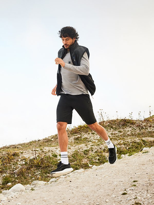 From workouts to walking. Start the new year with fresh energy. Reaktiv now brings its performance-driven style to men - made for effortless moves from gym to downtime. Shop Reaktiv.