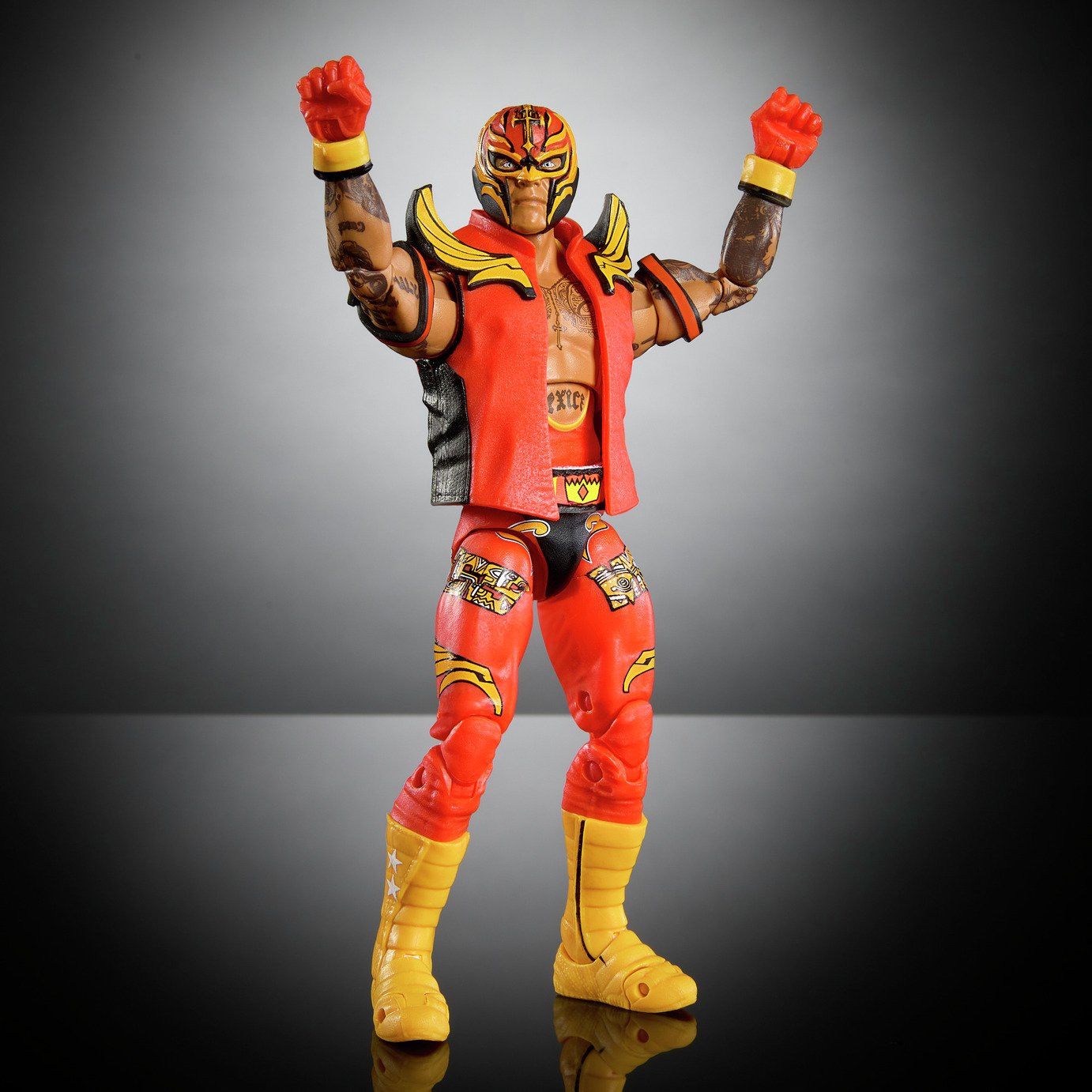 WWE Ultimate Edition Rey Mysterio Figure & Accessories